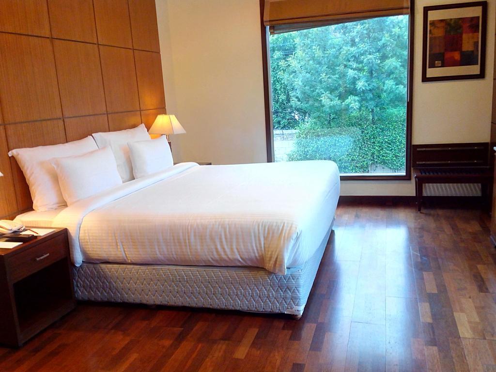 The Ocean Pearl Retreat Hotel New Delhi