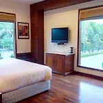 The Ocean Pearl Retreat