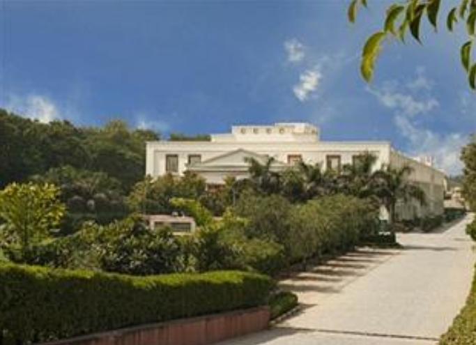 The Ocean Pearl Retreat Hotel New Delhi